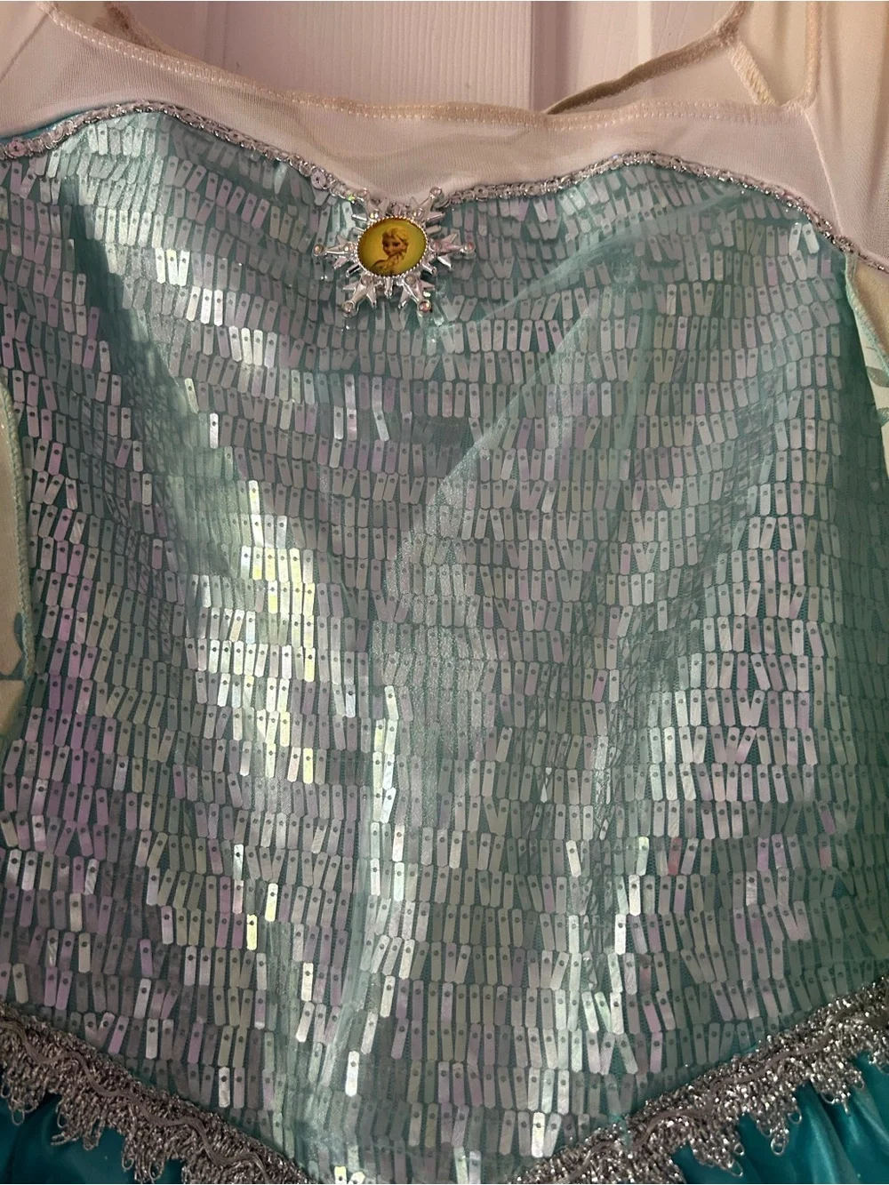 Disney store parks Elsa dress size 11/12 first edition snowflake icicles ombré